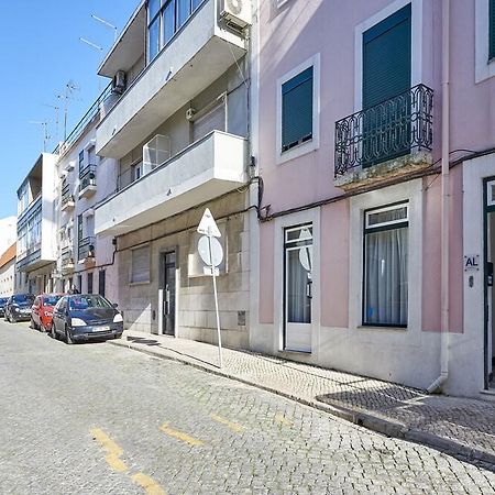 Discovery Apartment Estrela Lissabon Buitenkant foto